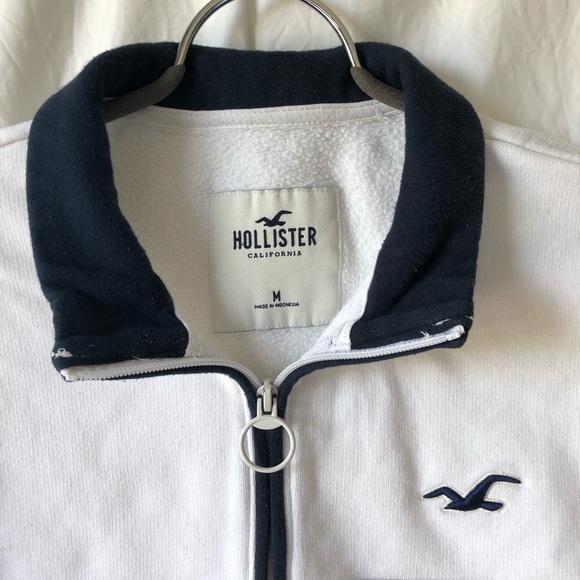 HOLISTER cropped white half-zip sweater - Picture 3 of 5